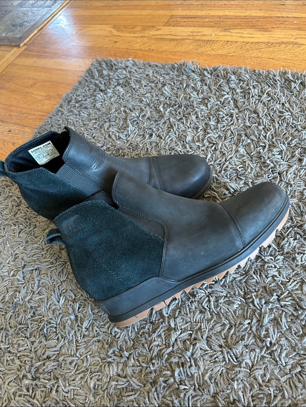 Sorel Women's Black Waterproof Evie Pull-On Booties with Contrast Gum Sole 10